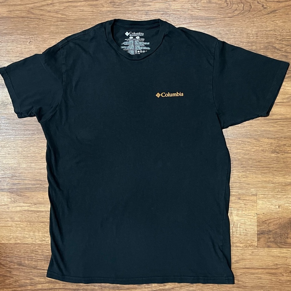 Columbia Back Graphic T-shirt Size Large